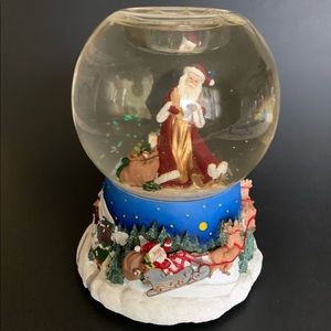 Partylite FaTher Time Santa Musical Snow Globe